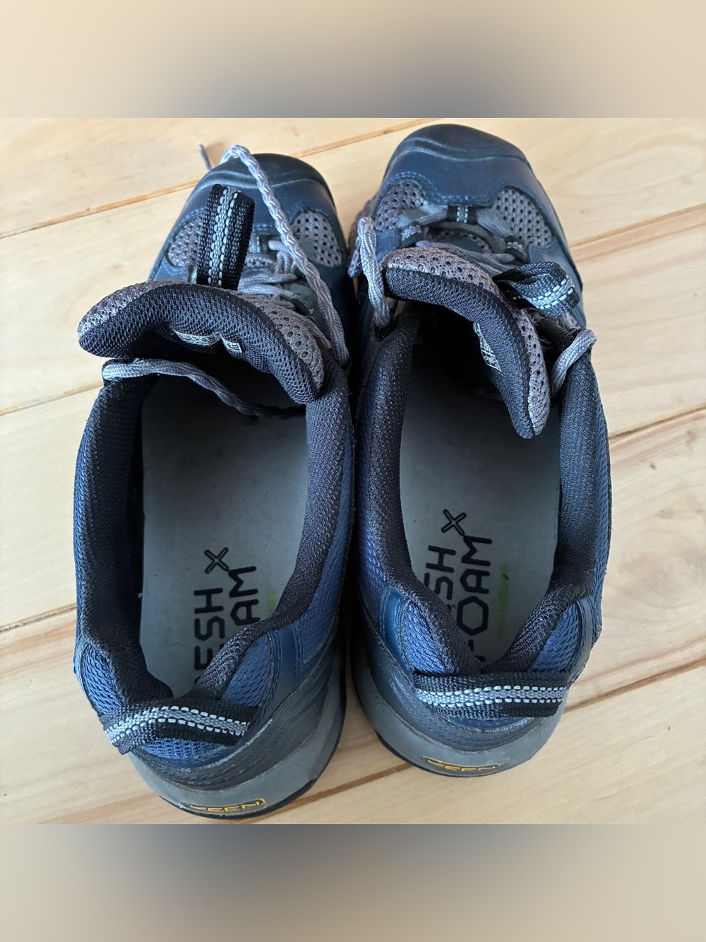 Keen Koven waterproof hiking shoes, gray/navy, men’s size 9 excellent condition! - Picture 8 of 9